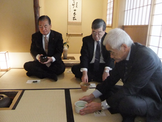 府内視察2